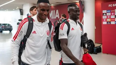 Piłkarz Bayernu wzburzony kontrolą. Celników porównał do klaunów