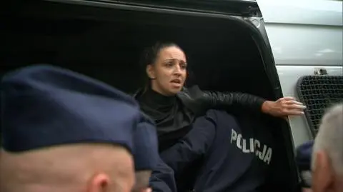 Police detain Civic Coalition MP Kinga Gajewska for protesting at government rally