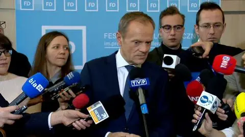 Tusk: ludzie na całym świecie łapią się za głowy i zastanawiają się, co się u nas dzieje