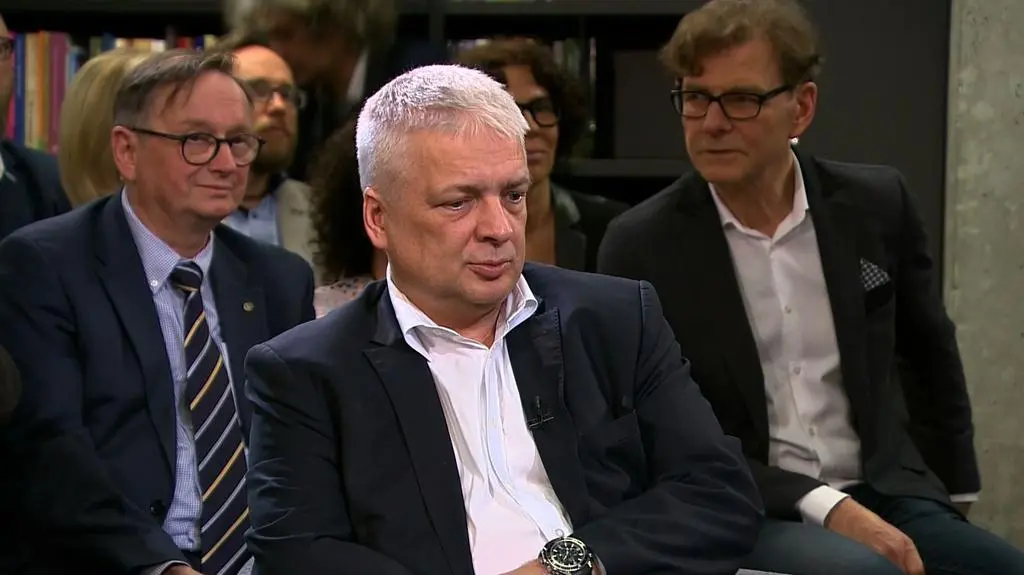 Czy pieniądze wyleczą służbę zdrowia? Odpowiada Robert Gwiazdowski