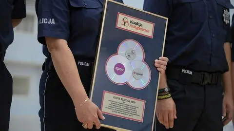 Złote Blachy dla policjantów walczących z piractwem w cyberprzestrzeni