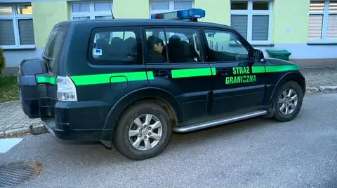Straż graniczna przewiozła do szpitala w Hajnówce kilkoro dzieci i nastolatków