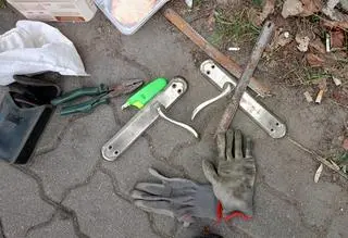 Próbowali włamać się do zabytkowego budynku