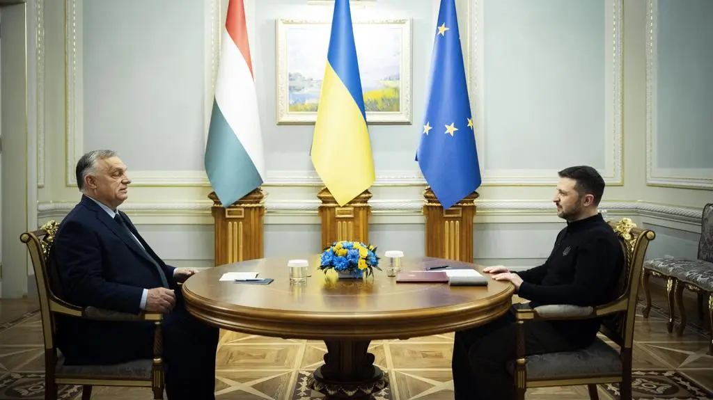 Viktor Orban i Wołodymyr Zełenski  