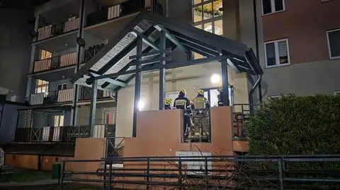Pęknięcie ściany w bloku mieszkalnym w Jaśle. Ewakuowano mieszkańców