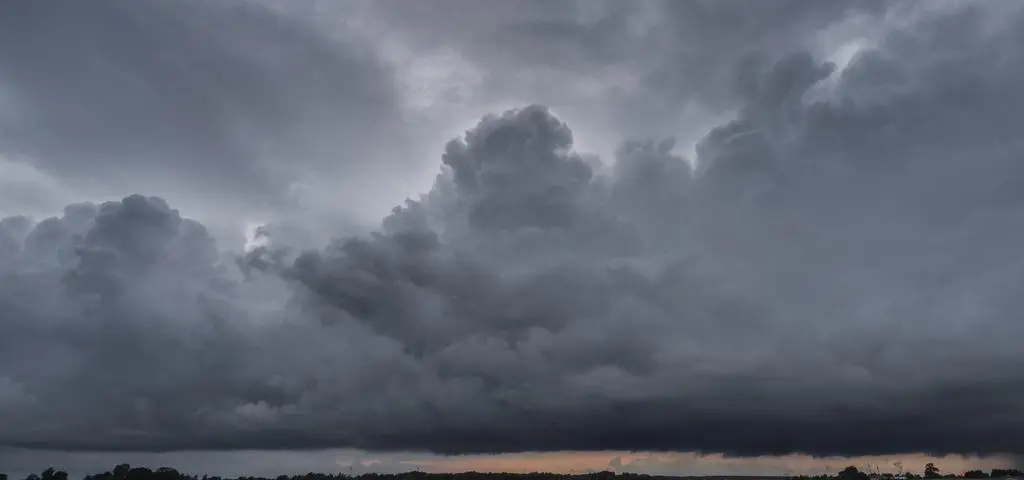 Gdzie jest burza? Grzmi, pada i mocniej wieje