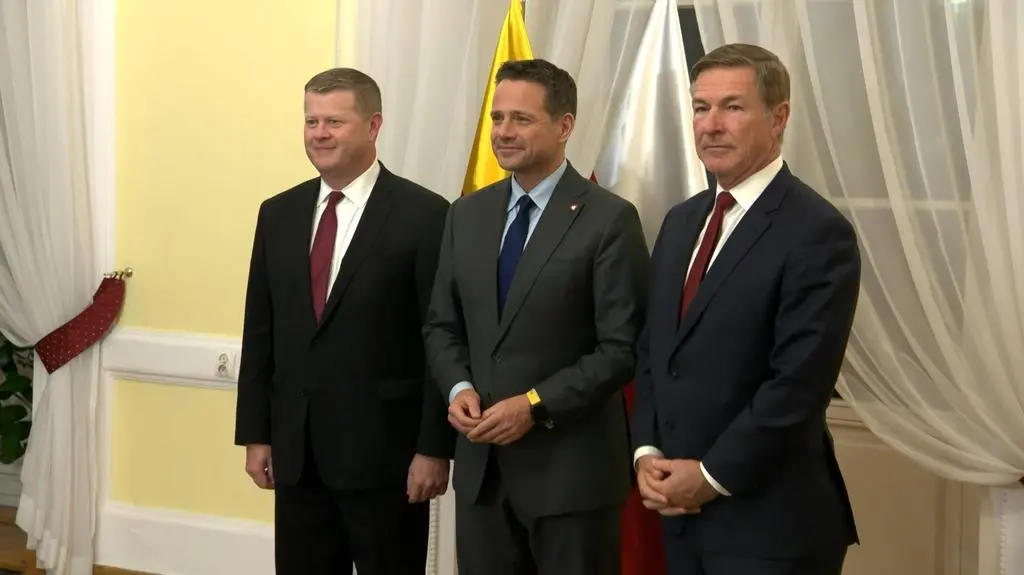 Ryan D. McCarthy, Rafał Trzaskowski i James McConville