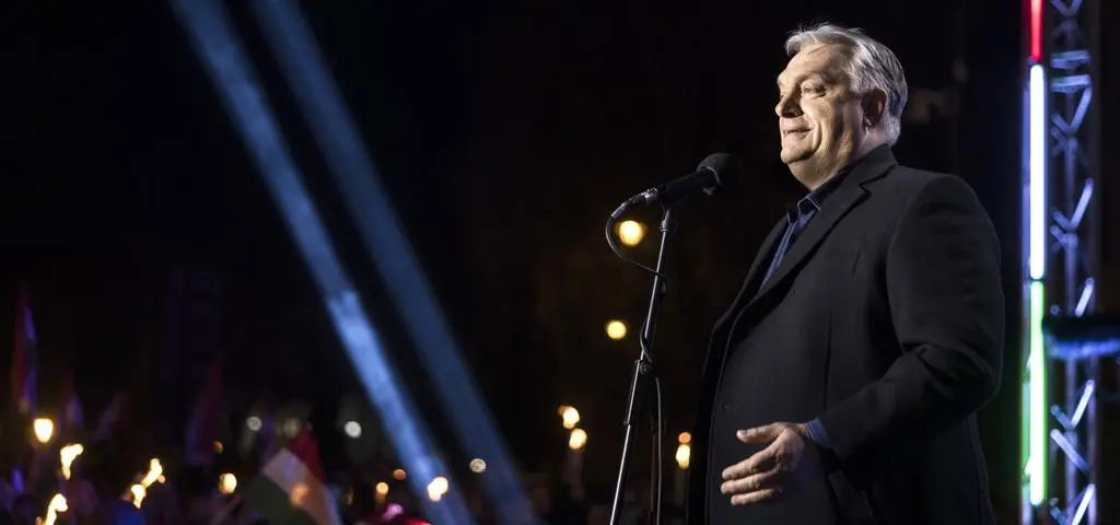 Węgrzy poślą Orbana na emeryturę? "Kierunek Tiszy jest jasny"