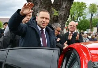 Dokumenty "kryją wiele ciekawych informacji". Dziennikarz apeluje: ujawnijcie je