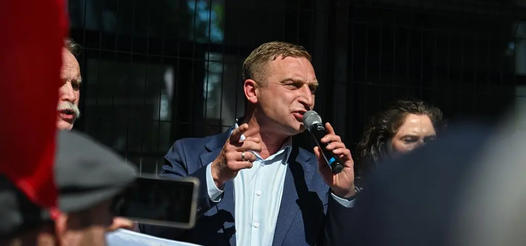 Awantura i bijatyka grupy Polaków w Berlinie. "Element bardzo szerokiej kampanii PiS"