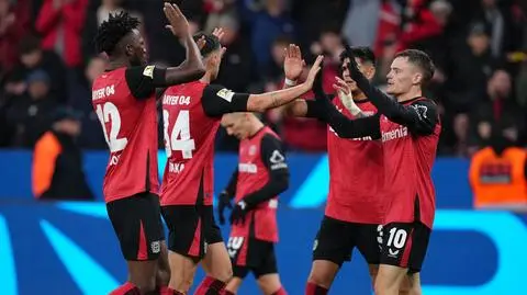 Mistrz Niemiec rzucił się w pogoń za Bayernem. Sześć goli w Leverkusen