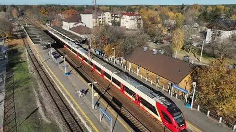 Stacja Warszawa Falenica na linii otwockiej