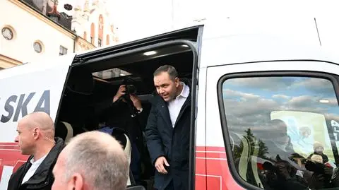 Karol Nawrocki BUS