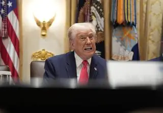 "Co za bałagan". Trump o "próbie zakończenia" wojny