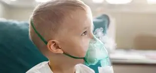 Nebulizacja to w Polsce "moda"? Lekarz obala popularne mity