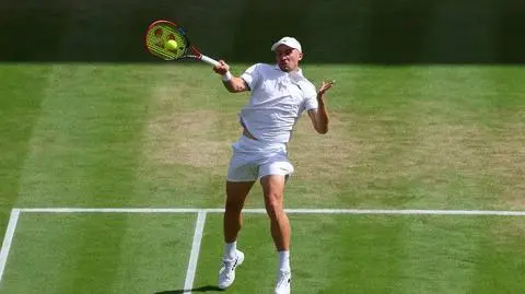 Polski debel pożegnał się z Wimbledonem. Zieliński gra dalej