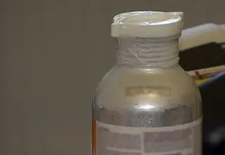 Po serii zatruć dzieci badali legalność sprzedaży środków na gryzonie. Decyzja prokuratury