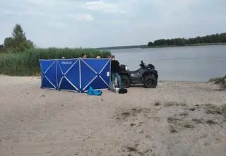 Wypłynął na materacu i zsunął się do wody. 33-latek nie żyje