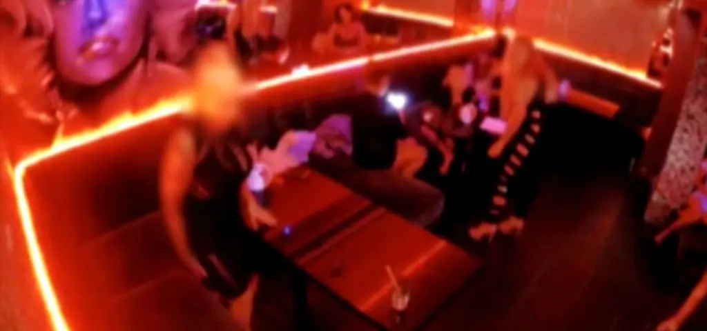 Słynny gdański bar, sutenerzy i kluby sportów walki. Świat seksbiznesu na Pomorzu