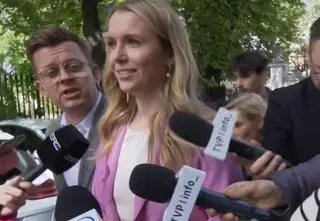 Rzeczniczka Nawrockiego "musi jechać"