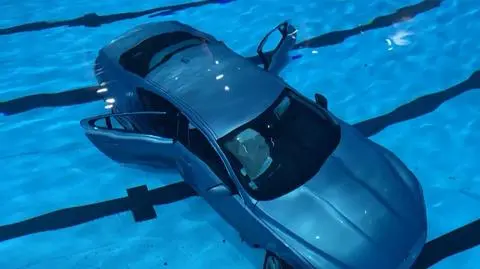 2025-12-12T140449Z_1_LWD946012122025RP1_RTRWNEV_C_9460-FRANCE-POOL-CAR-0001