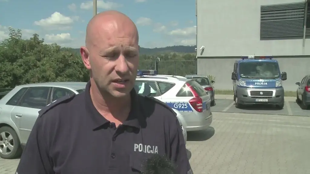 Policjanci proszą świadków wypadku bo ci zgłaszali się do nich