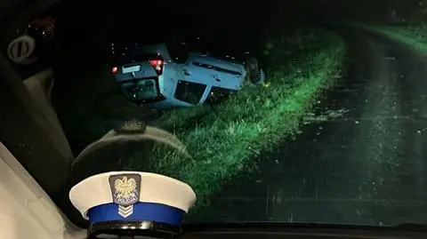 Dachował na widok patrolu. Był pod wpływem alkoholu