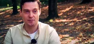 "Stałem w łóżeczku i krzyczałem do taty, żeby zostawił mamę"