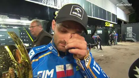 Łzy wzruszenia Zmarzlika. "To był ciężki dla nas dzień"