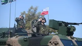 "Musimy być gotowi do obrony”. Komisarz UE o miliardach z programu SAFE