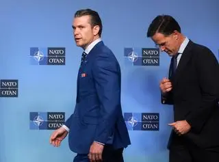 Pete Hegseth i Mark Rutte