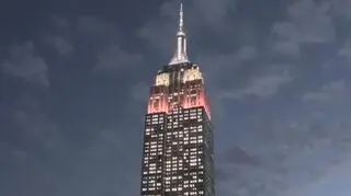 Biało-czerwony Empire State Building. Lewandowski mistrzem ceremonii 