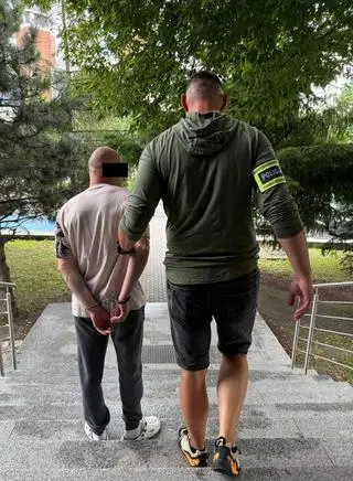 Przyjechał z trójką dzieci na badania lekarskie. Miał ponad trzy promile