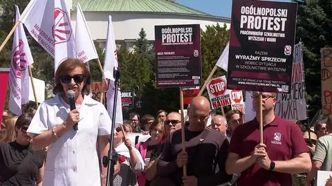 Protest naukowców przed Sejmem