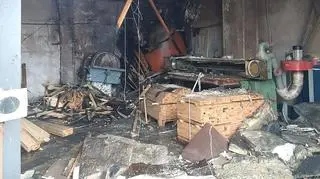 Pożar hali magazynowej w Działoszy