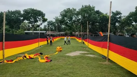 imageTitle