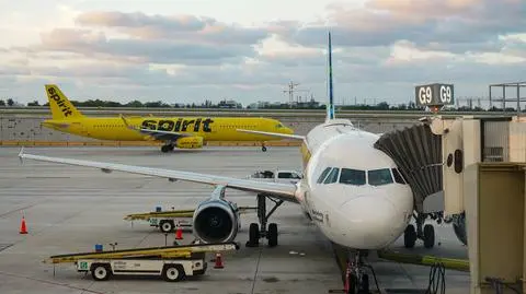 Linie lotnicze Spirit Airlines walczą z nieodpowiednio ubranymi pasażerami 