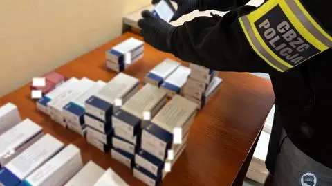 CBZC rozbiło gang handlujący nielegalnymi lekami w sieci