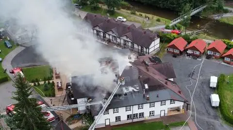 Pożar poddasza budynku hotelowego