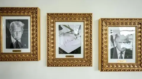 Urządzenie do powielania podpisów zamiast portretu Joe Bidena w Białym Domu