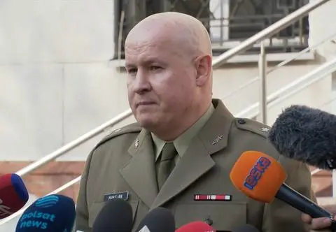 Dokumenty z kategorią A, "piąty etap czwartej fazy obrony". Co ujawnił Błaszczak 