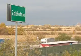 Nowe tłumaczenia w sprawie działki pod CPK, strzały na leśnej drodze, Lewandowski wrócił do gry