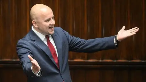 "Oni są sprytni". Dlaczego posłowie bezkarnie szerzą hejt na obcokrajowców