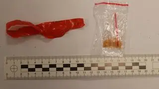 Narkotyki ukryte pod ziemią