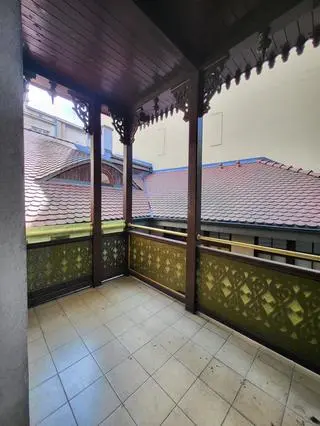 Kamienica po Konsulacie Generalnym Rosji w Krakowie