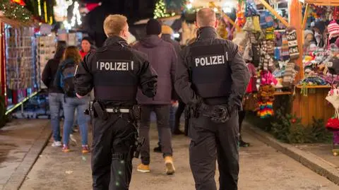 jarmark niemcy policja shutterstock_772219816