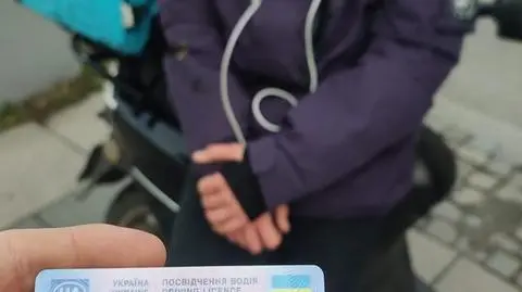 Jechał motocyklem po Wrocławiu, lecz miał falszywe prawo jazdy