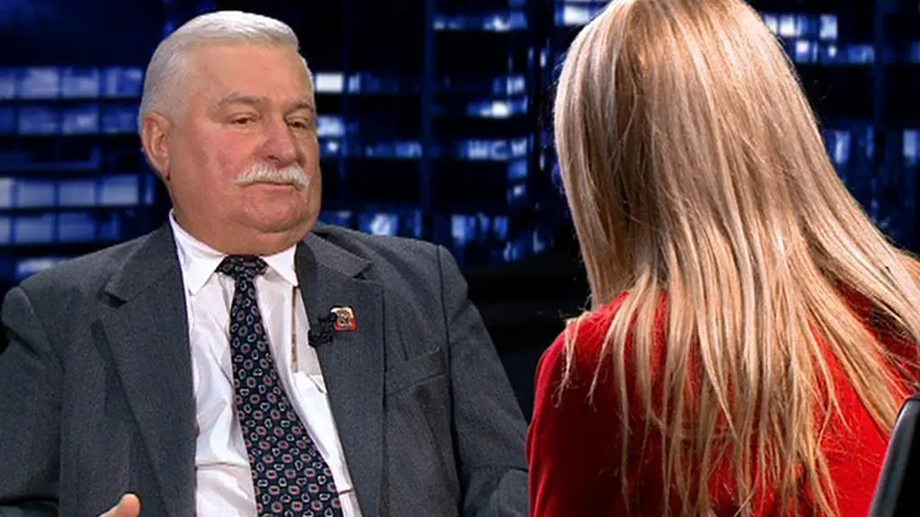 "Tylko tak można było ich ograć". Tak Wałęsa tłumaczył podpis