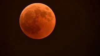 Zaćmienie Księżyca. Komu dopisze pogoda 