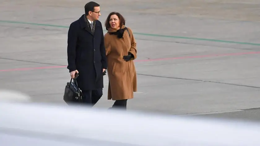 Proboszcz sprzedał ziemię Morawieckiemu. Jest decyzja prokuratury